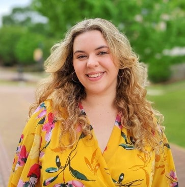 victoria cottles author headshot